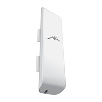 UBNT Nanostation M2, 2,4 GHz, 11dBi med POE